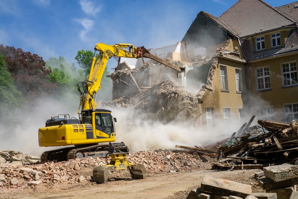 demolishing house for reconstuction